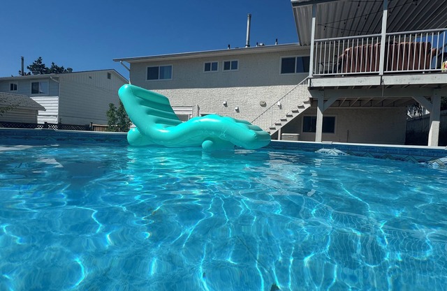 East Hill Hideaway | 25 minutes from the ski hill | 5 minutes to the beach!