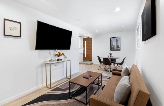East Los Angeles Hideaway