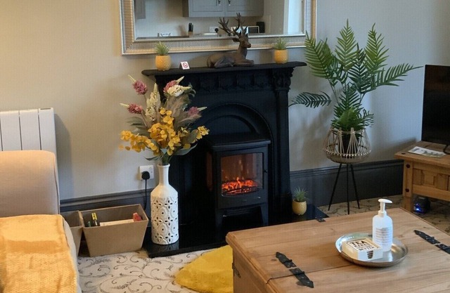 EASTERN VILLA CITY CENTRE APARTMENT SLEEPS 4 FREE WIFI AND CAR PARKING