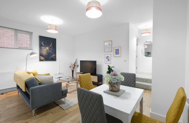 Eastons 1 Bedroom Apartment with Sofa Bed