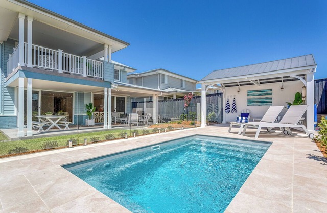 Eastport - Luxury Beach Retreat with Pool & Views, Eastport - Luxury Beach Retreat with Plunge Pool