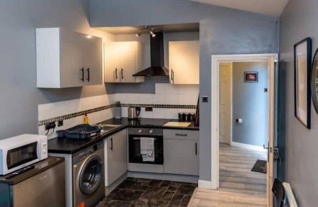 Eastville Superb Dwelling, sleeps up to 4 guests