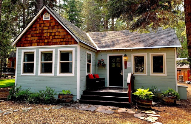 Easy Living: 1 BR, 1 BA in Tahoma, Sleeps 2