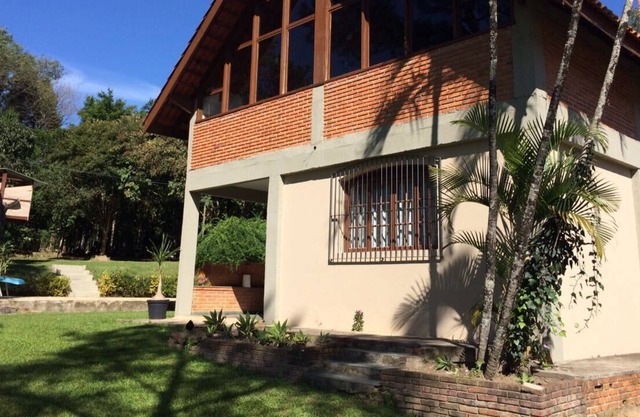 Easy to reach country house, great for kids