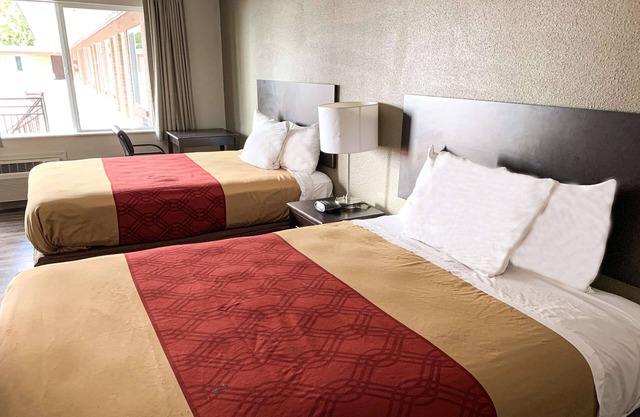 Econo Lodge Vancouver