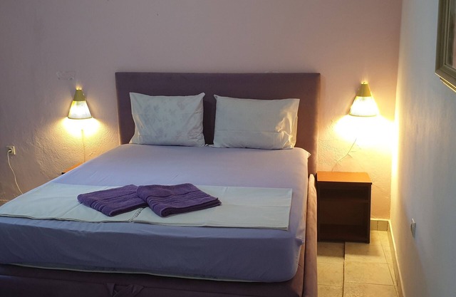 Economy bungalow with private bathroom and kitchenette