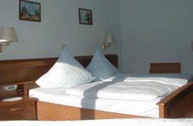 Economy single room, shower in room, sep. WC - Seehotel am Stausee