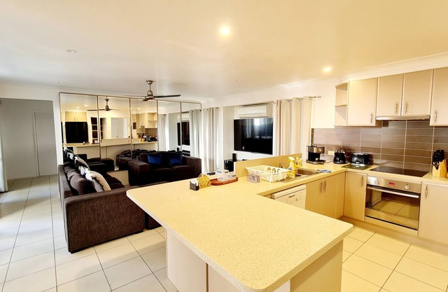 Eden, Elegance by the Bay