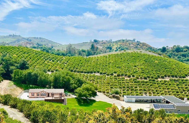 Eden Green Sunmist Villa 35acOrchard by Casa De Luz -10mins to Old Town Temecula