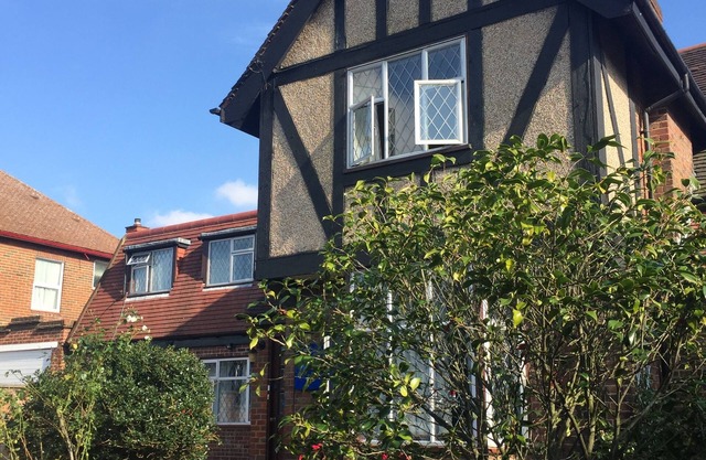 Edgware Bed and Breakfast