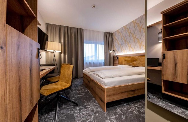 EGINO-Premium Hotel, Restaurant & Bar