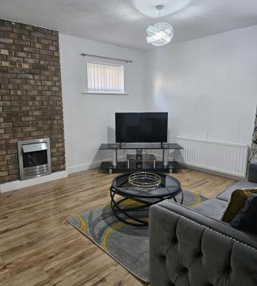 Egremont 2-Bed Flat Near Lake District with Free Parking & Wi-Fi