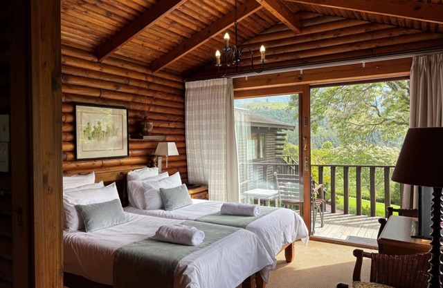 Eight Bells Mountain Inn