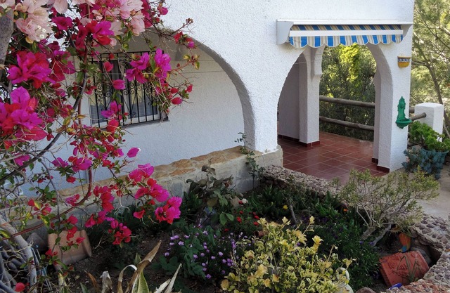 EL ALGARROBO Small studio with pleasant garden close to the sea