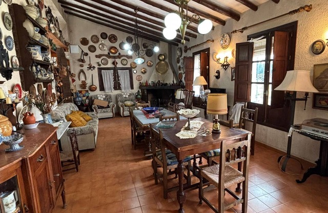 El Capricho aguileño. Rural house 10 minutes from downtown and the beach.