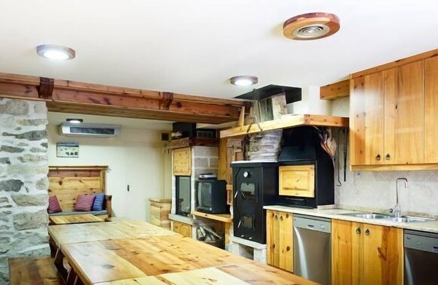 El Casal de Nicolás with social lounge up to 28 people