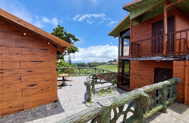 El Descanso Restaurante y Hotel