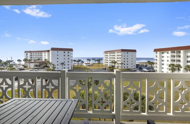 El Matador 155 by Alicia Hollis Rentals FREE TICKETS! $300/Day