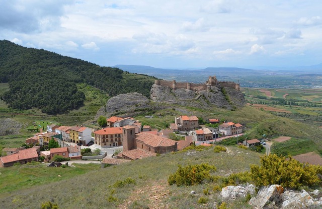 El Mirador de Clavijo family company of tourist apartments in La Rioja