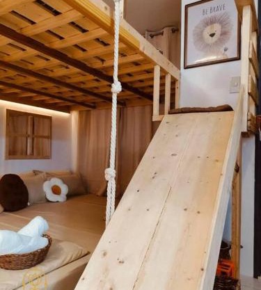El Nissi Staycation, The Play Cabin, Beside Enchanted Kingdom