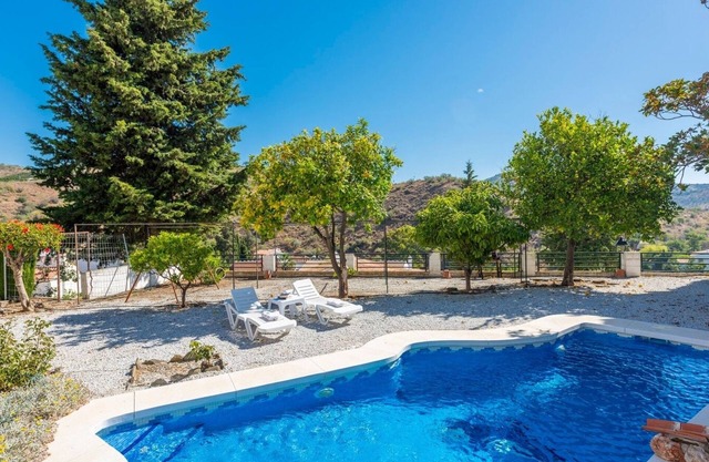 El Olivo de Macharaviaya by Ruralidays