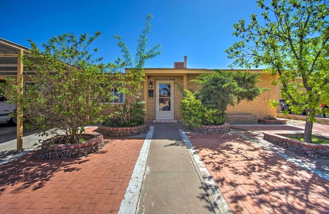 El Paso Home < 1 Mi to Lone Star Golf Club!