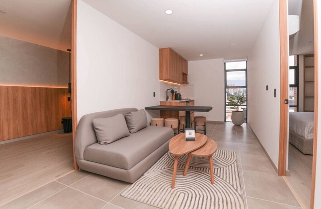 El Poblado Designer Flat - Jacuzzi + Work Desk