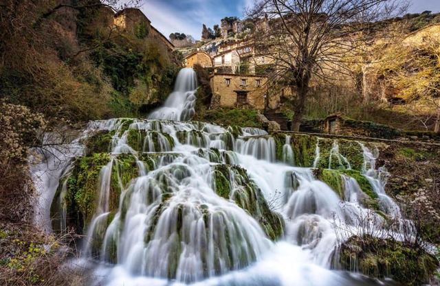 El Salto del Agua Auténtico El Molino de la Cascada Orbaneja