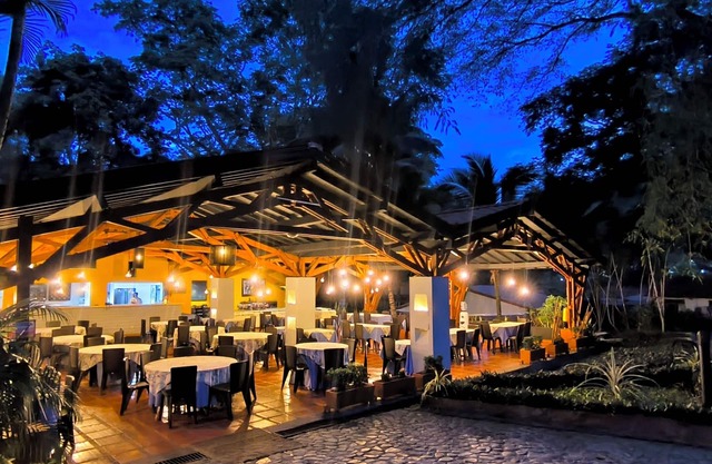 EL TESORO HOTEL Y CENTRO DE CONVENCIONES