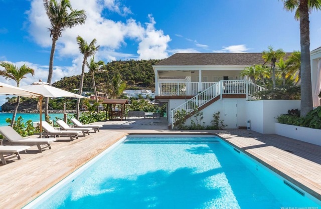Ela (3/8 Rooms) Luxury villa