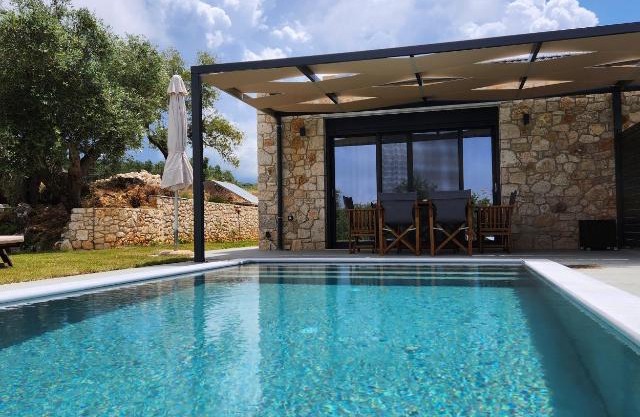 Elaionas Estate Perdika