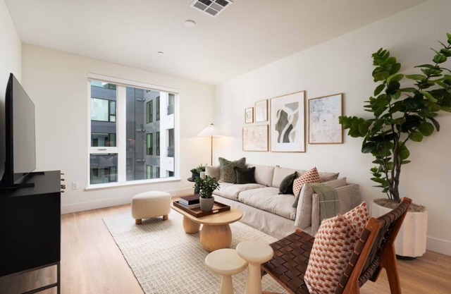 Elegant 1BR Condo with Pool– One Adrian Living