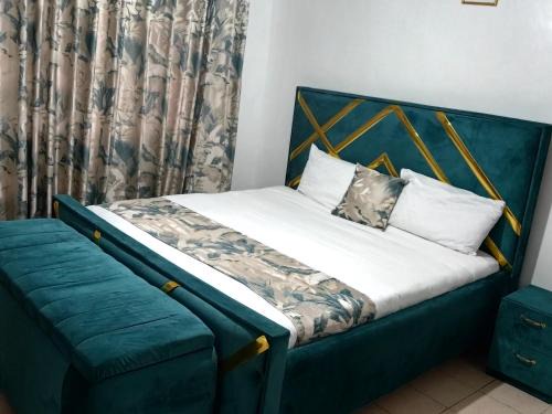 Elegant 2 Bedroom Apartment close to Rupa Mall, Noble Hotel,Poa PLace, Mediheal hospital, TopHill Hospital and St Lukes Hospital