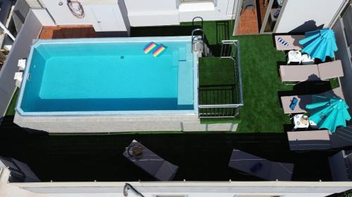 City Rooftop Swimming 