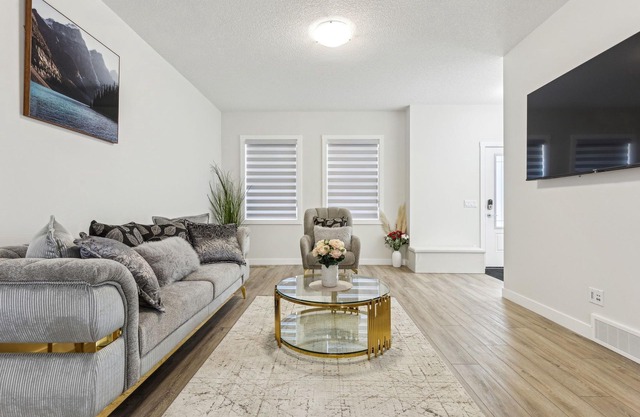 Elegant 3bed Escape - 15 Mins to Downtown