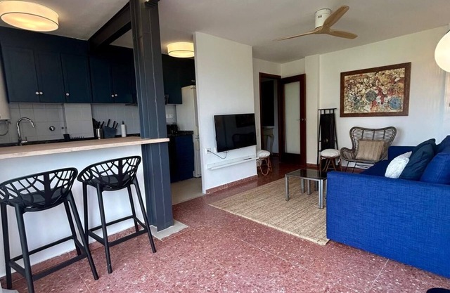 Elegant apartment with pool in Saler