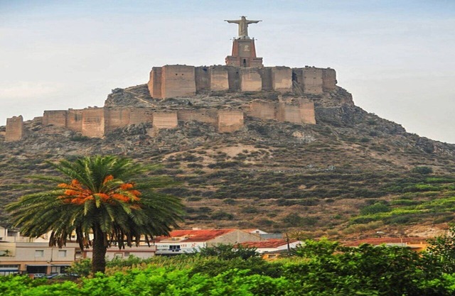 Elegant Apt. p/6 in the Center of Murcia w/Wifi