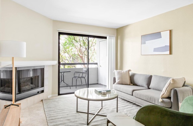 Elegant Burbank 1BR w/ BBQ, Gym & Pool, near TJ & WF, by Blueground