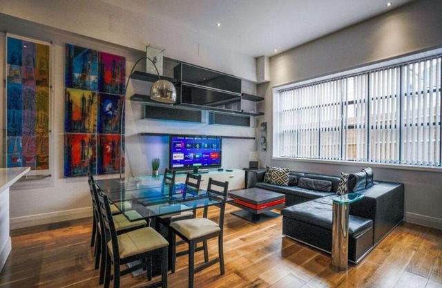 Elegant flat with free parking in London Mill Hill