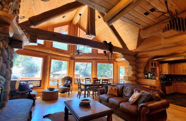 Elegant Hideaway and Affairs