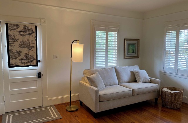 Elegant Historic Cottage in Downtown Edenton