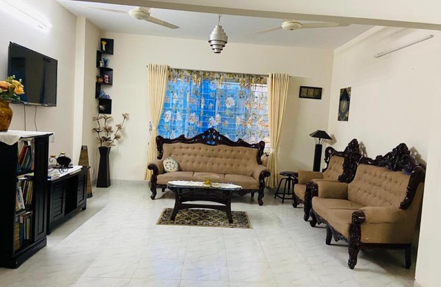 Elegant lakeside apartment near airport in Dhaka