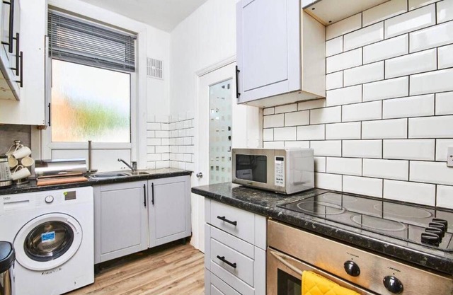 Elegant Leeds City Centre - Parking