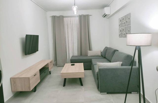 Elegant Modern Apartment in Heart of Marousi
