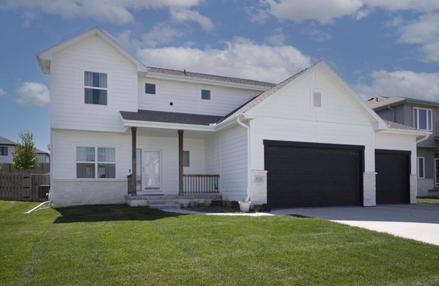 Elegant New 5BR Family Retreat!