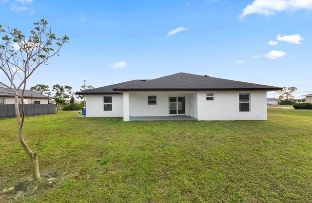 Elegant Newly Built Cape Coral Vacation Rental
