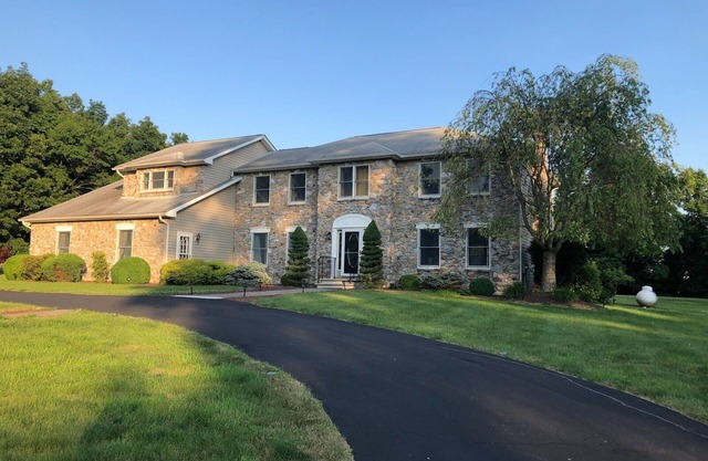 Elegant Poconos estate close to Kalahari, GreatWolf, with 4 1/2 serene acres