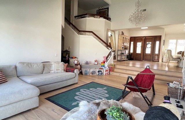 Elegant Spacious 5 bedroom Villa, 1 month minimum stay