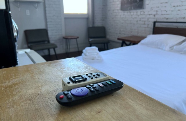 Elegant Studio in Los Angeles: 420 Friendly