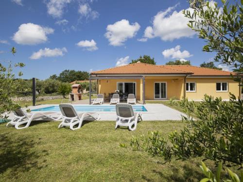 Elegant Villa with Private Pool
